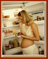 Pregnant woman eating healthy